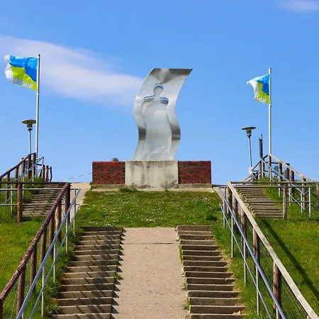 Kueste33 33 דירה טוסנס